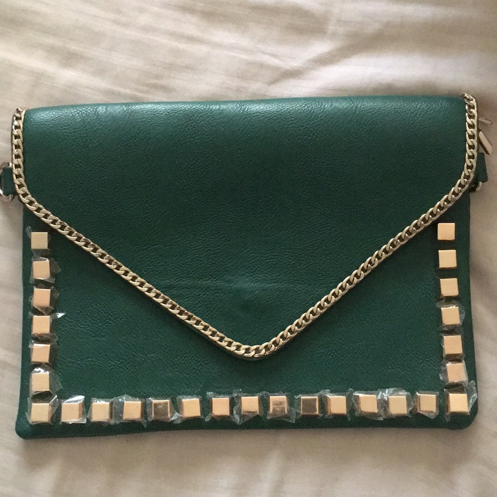 Green chain/studded clutch